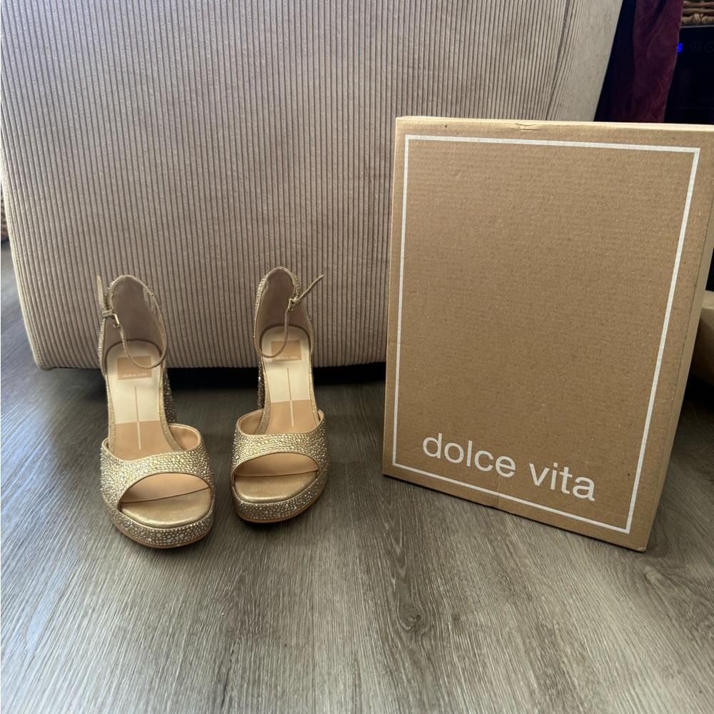 NEW Dolce Vita Glittering Gold Heels
